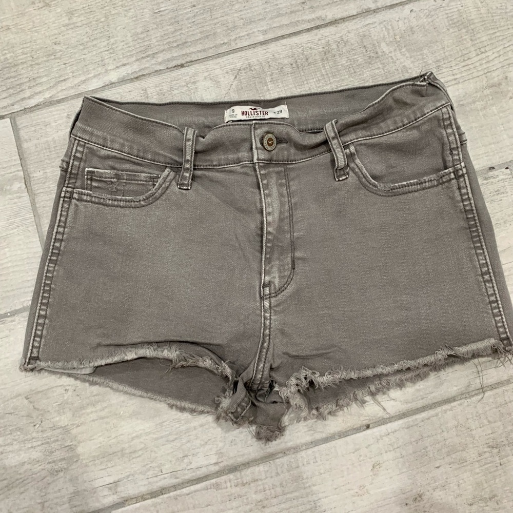 Hollister Grey Short